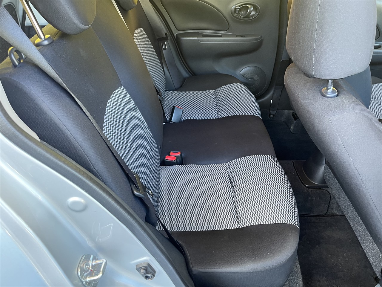 2017 Nissan March