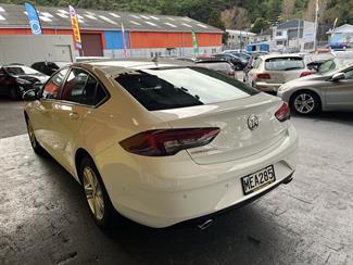 2019 Holden Commodore - Thumbnail