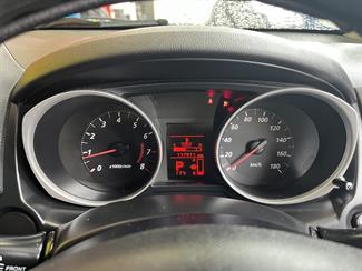 2010 Mitsubishi RVR - Thumbnail