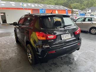 2010 Mitsubishi RVR - Thumbnail