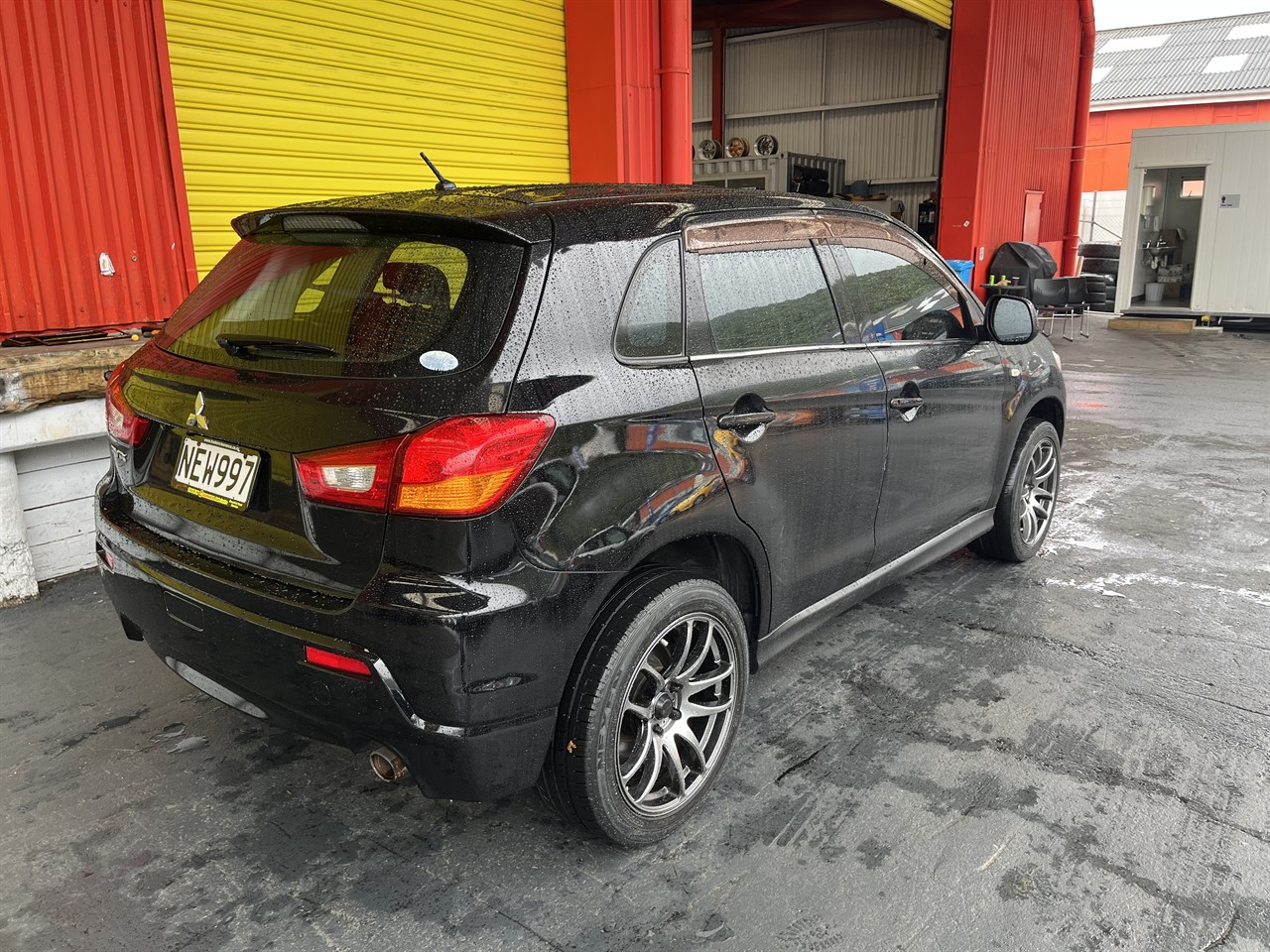 2010 Mitsubishi RVR