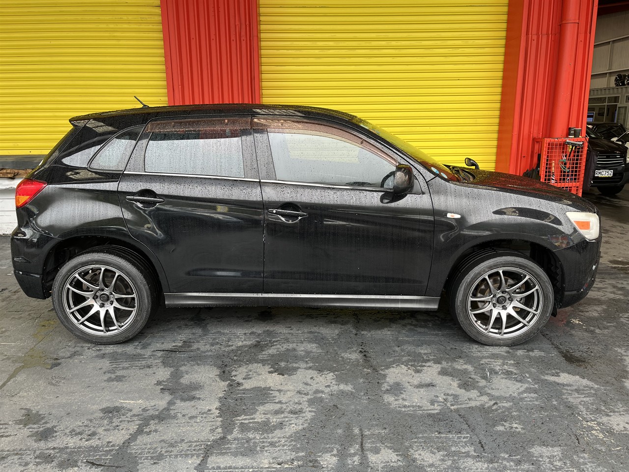 2010 Mitsubishi RVR