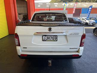 2015 Ssangyong Actyon Sport - Thumbnail
