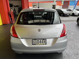 2013 Suzuki Swift - Thumbnail