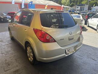 2006 Nissan Tiida - Thumbnail