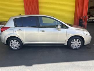 2006 Nissan Tiida - Thumbnail