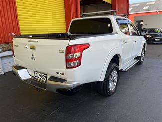 2015 Mitsubishi Triton - Thumbnail