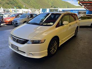 2004 Honda Odyssey - Thumbnail