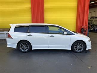 2004 Honda Odyssey - Thumbnail
