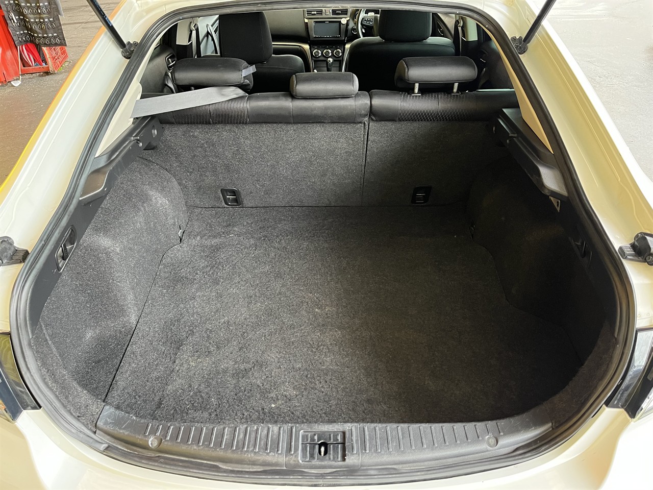 2012 Mazda Atenza