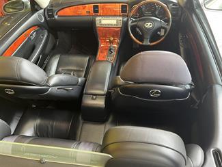 2004 Toyota LEXUS - Thumbnail