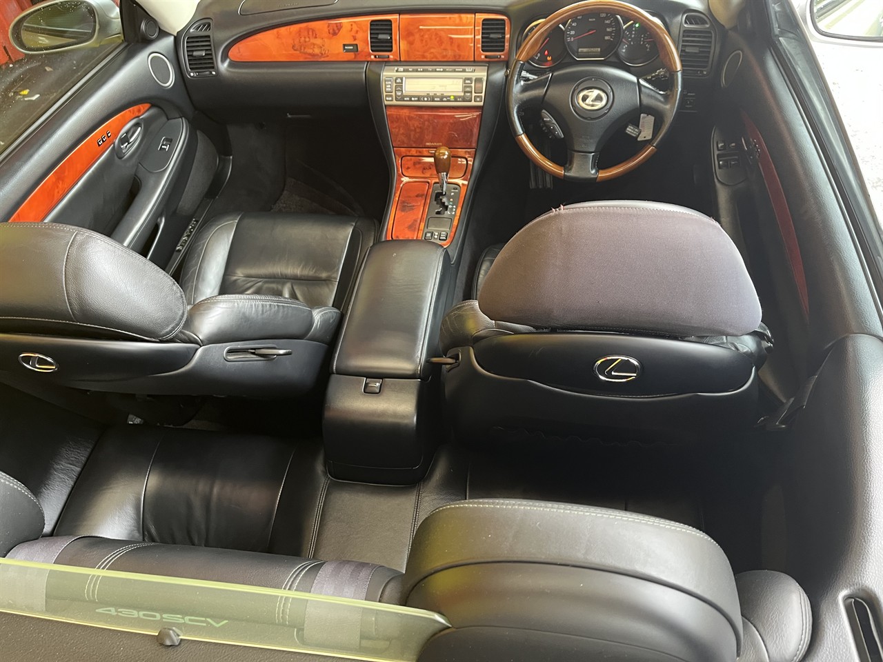 2004 Toyota LEXUS