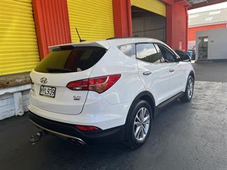 2015 Hyundai Santa Fe - Thumbnail