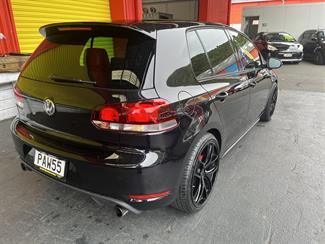 2012 Volkswagen Golf - Thumbnail