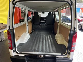 2020 Toyota Hiace - Thumbnail