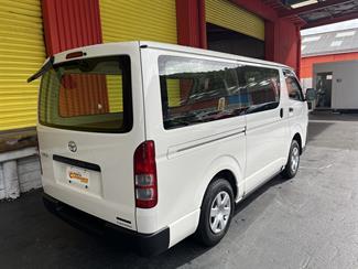 2020 Toyota Hiace - Thumbnail