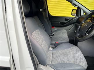 2013 Hyundai Iload - Thumbnail