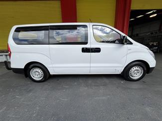 2013 Hyundai Iload - Thumbnail