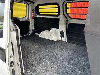 2013 Hyundai Iload - Thumbnail