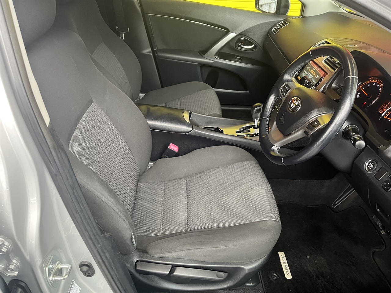 2013 Toyota Avensis