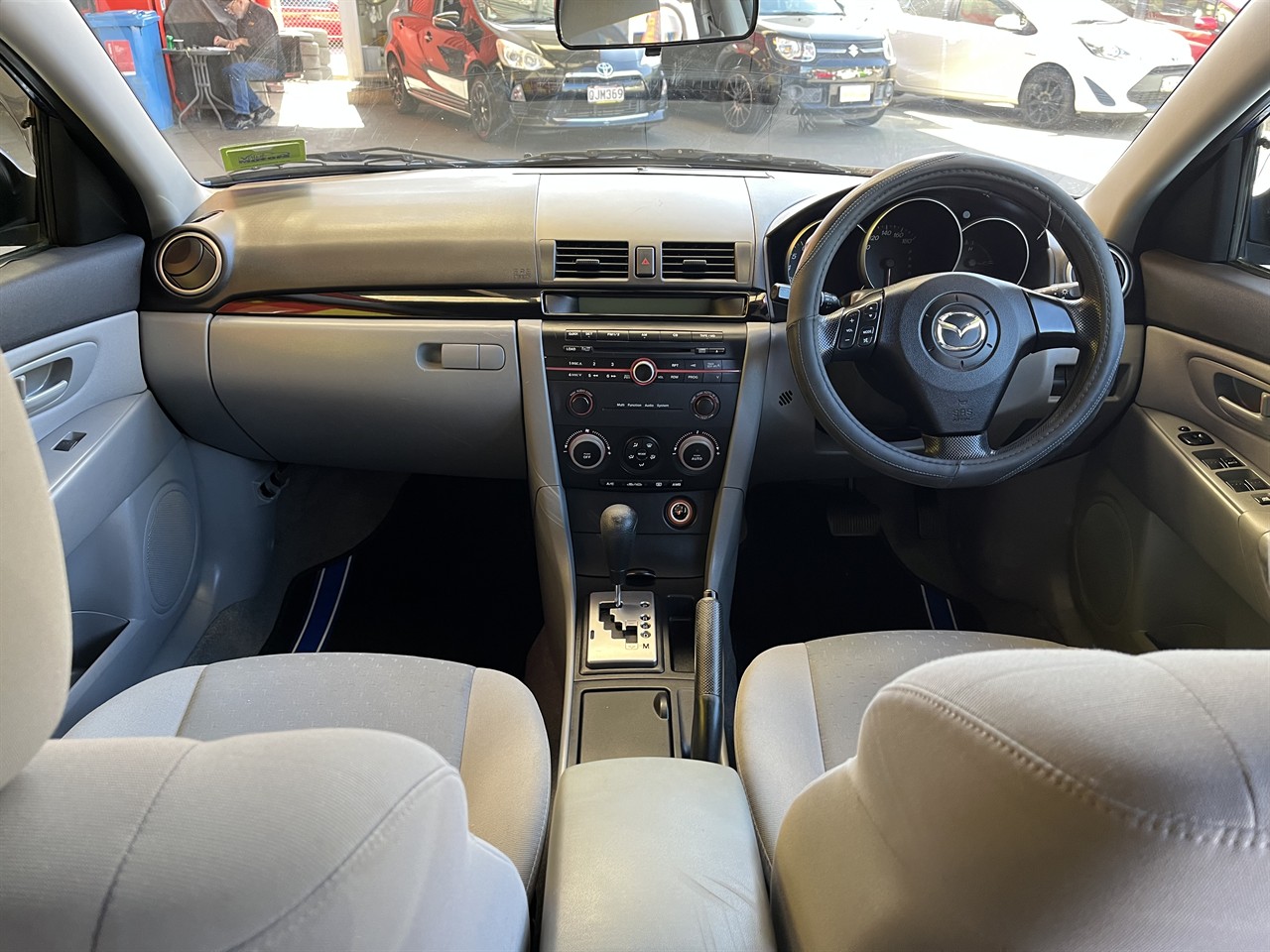2005 Mazda Axela
