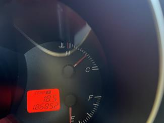 2005 Mazda Axela - Thumbnail