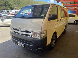 2012 Toyota Hiace - Thumbnail