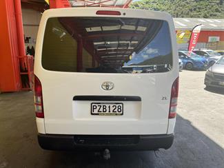 2012 Toyota Hiace - Thumbnail