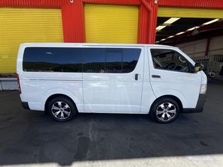 2012 Toyota Hiace - Thumbnail