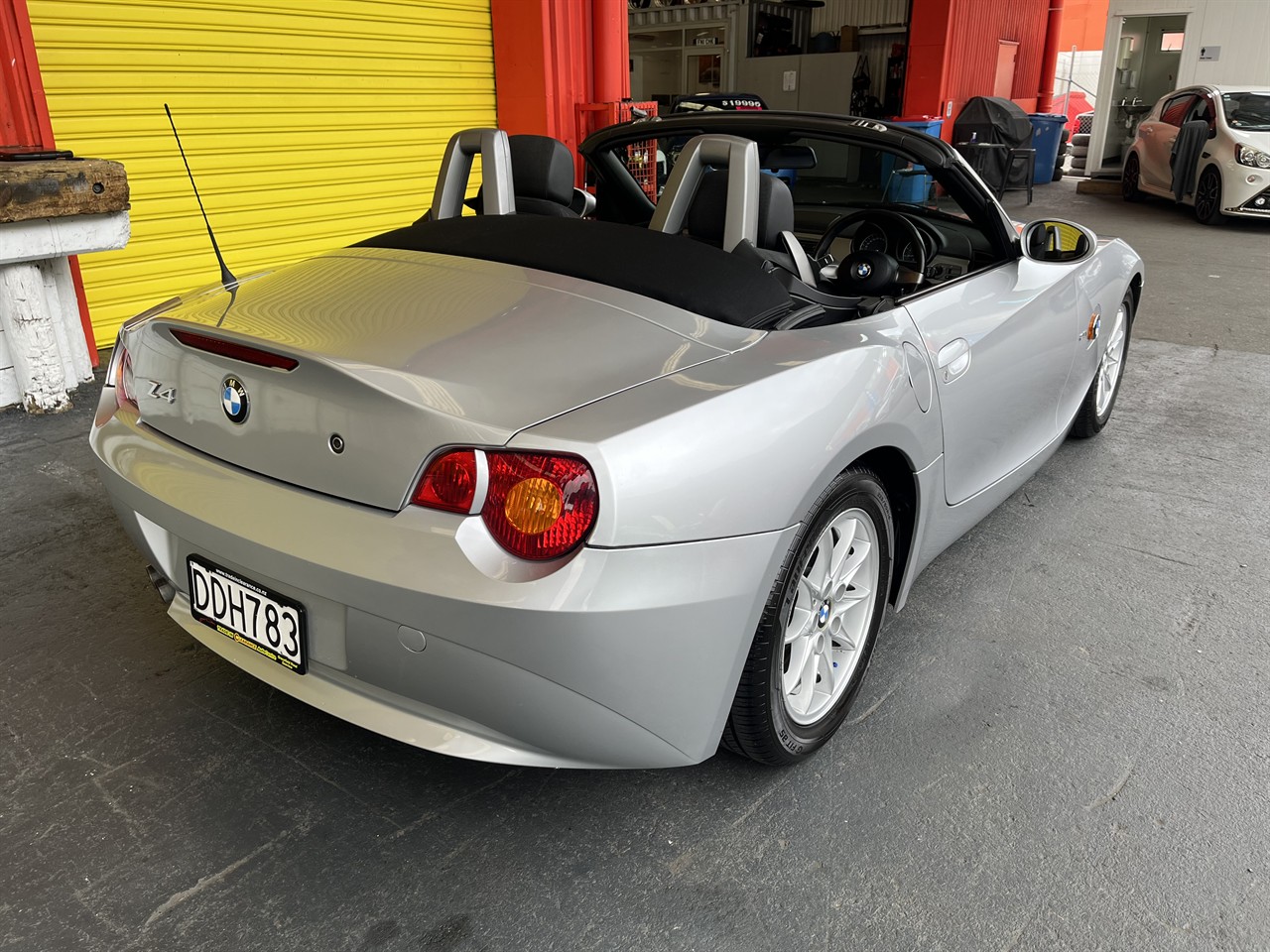 2004 BMW Z4