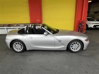 2004 BMW Z4 - Thumbnail