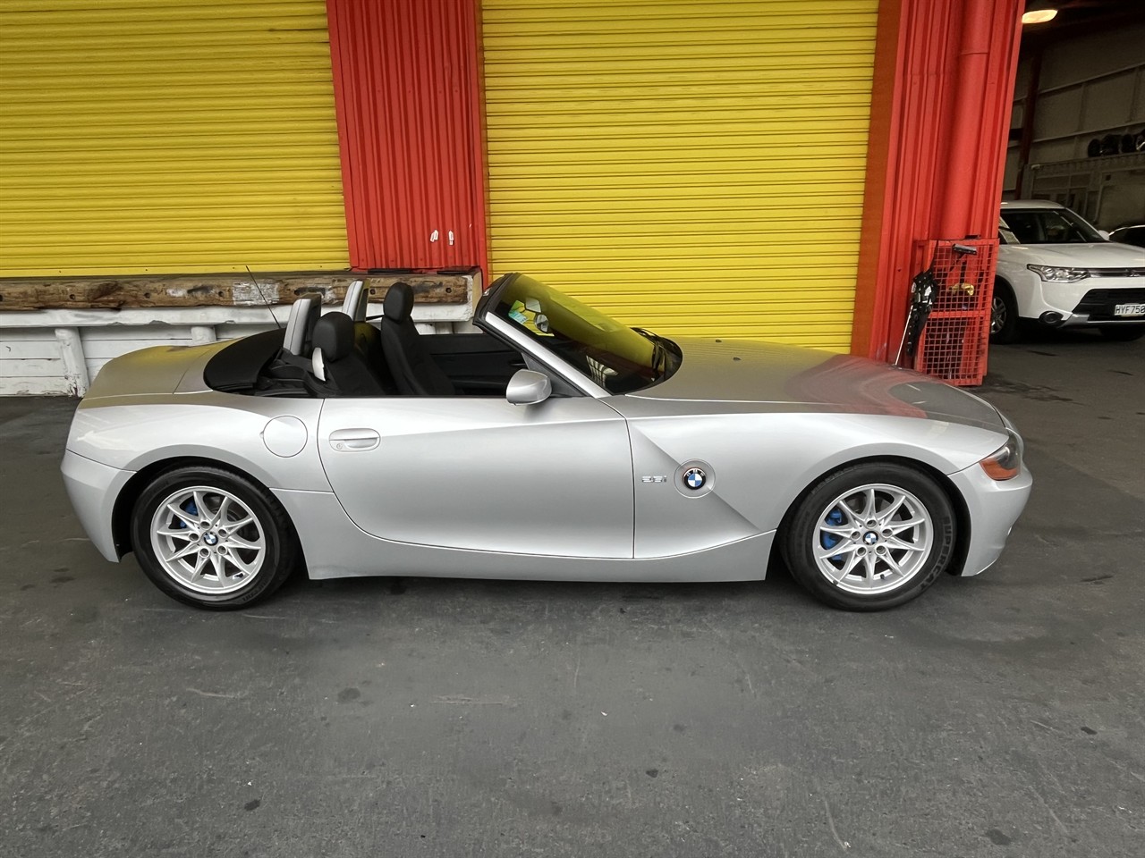 2004 BMW Z4