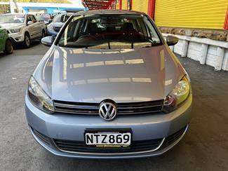 2011 Volkswagen Golf - Thumbnail