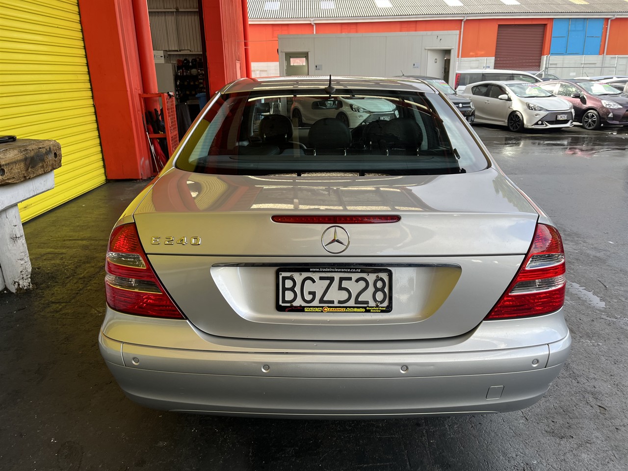 2003 Mercedes-Benz E