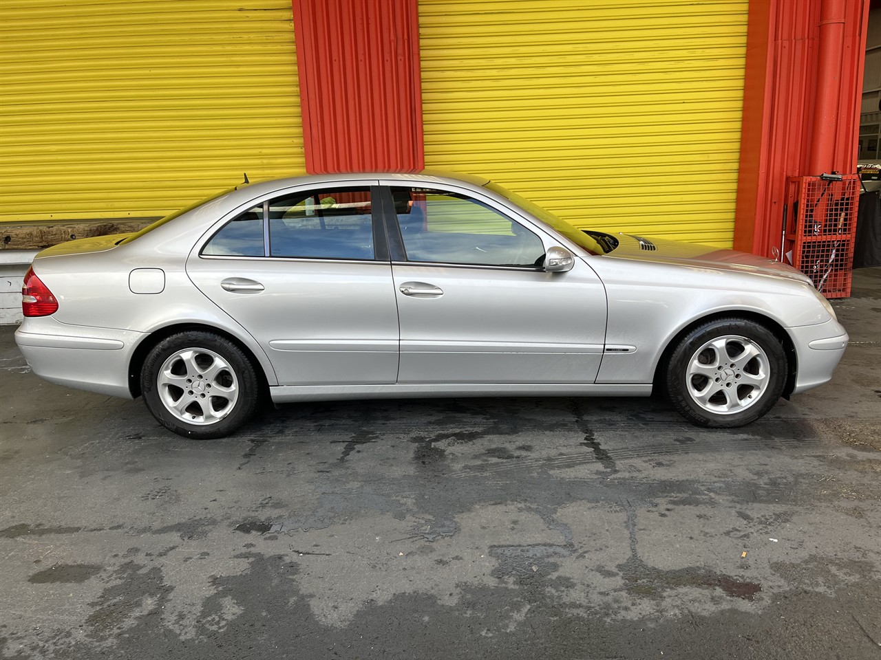 2003 Mercedes-Benz E