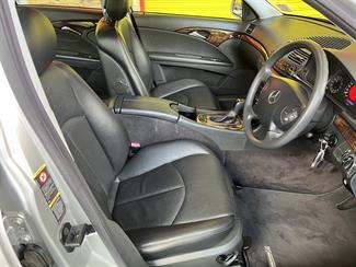 2003 Mercedes-Benz E - Thumbnail