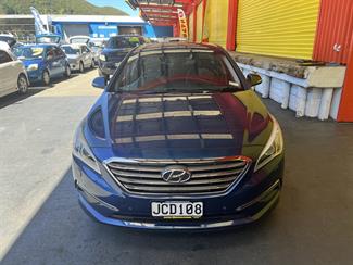 2015 Hyundai Sonata - Thumbnail