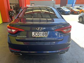 2015 Hyundai Sonata - Thumbnail