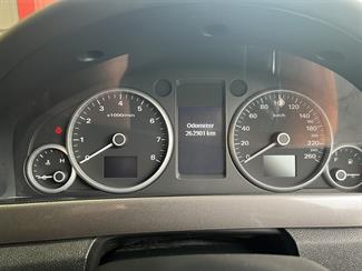 2010 Holden Commodore - Thumbnail