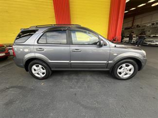 2009 Kia Sorento - Thumbnail