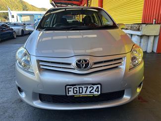 2010 Toyota Corolla - Thumbnail