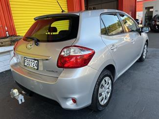2010 Toyota Corolla - Thumbnail