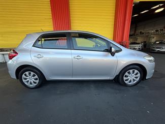 2010 Toyota Corolla - Thumbnail
