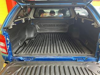 2017 Mitsubishi Triton - Thumbnail