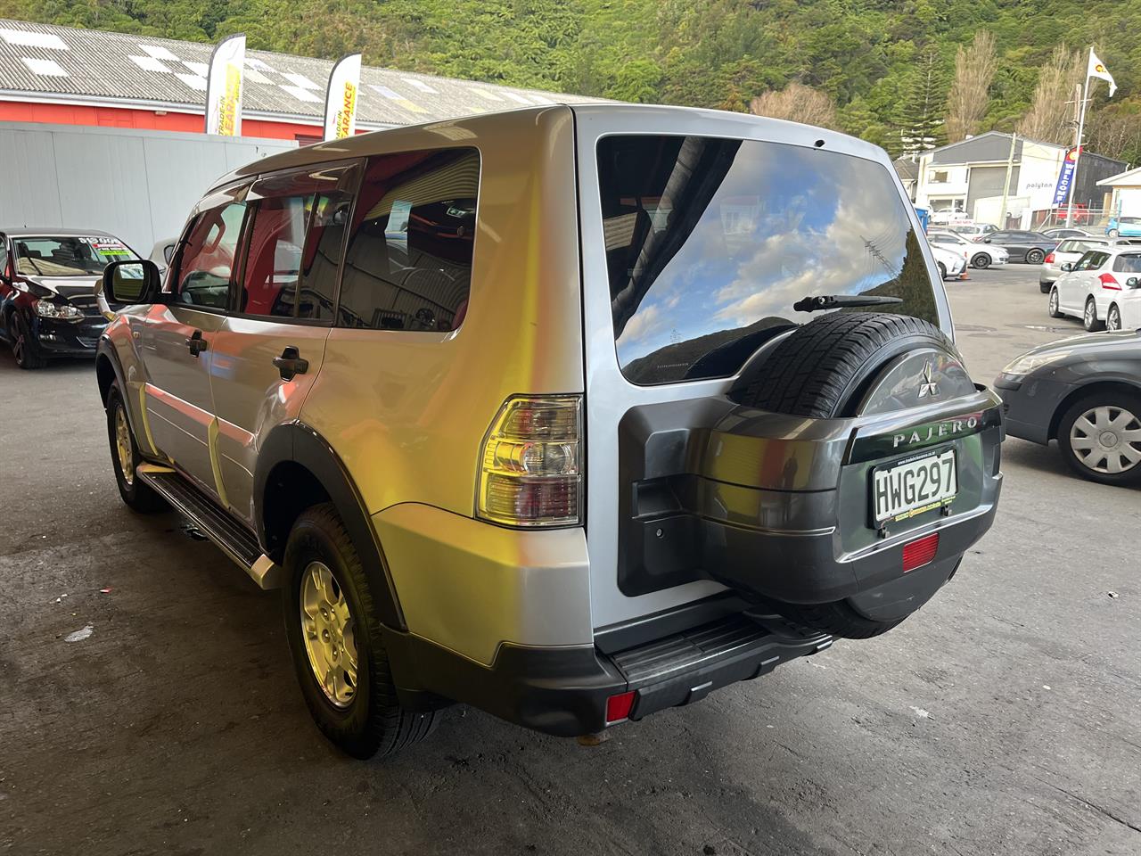 2006 Mitsubishi Pajero