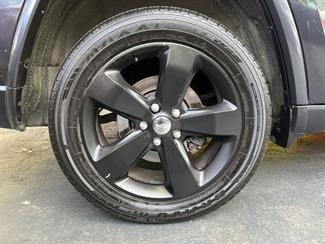 2015 Jeep Grand Cherokee - Thumbnail