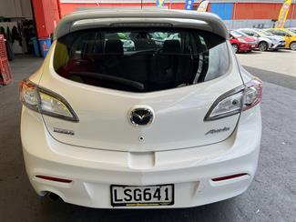 2009 Mazda Axela - Thumbnail