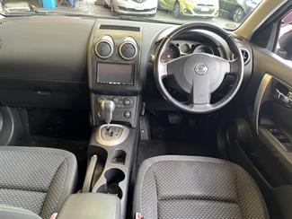2010 Nissan Dualis - Thumbnail