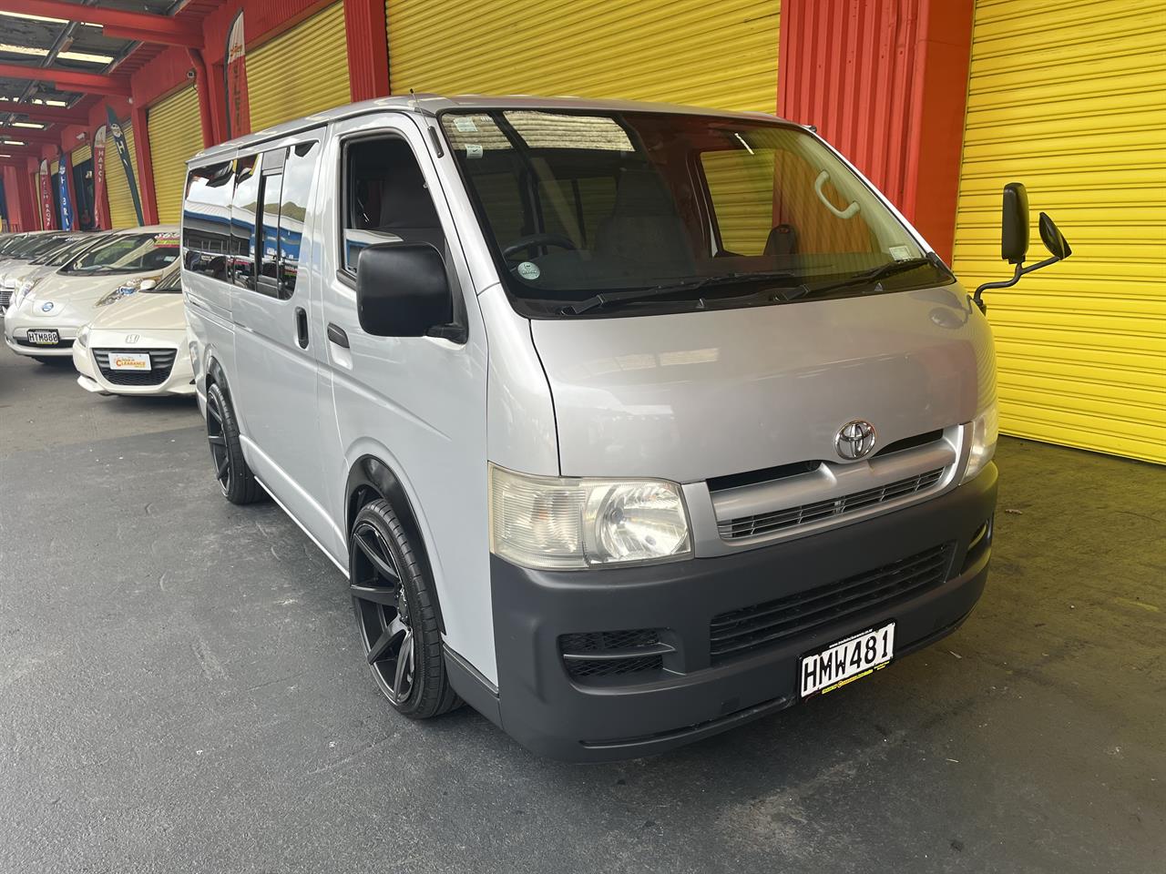 2005 Toyota Hiace