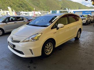 2012 Toyota Prius V - Thumbnail